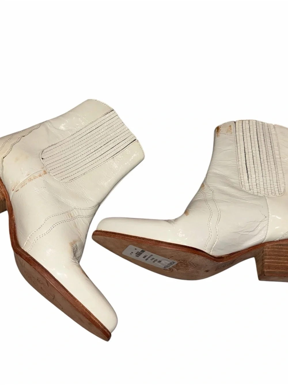 NEW FLAWED Free Prople Ivory Patent Leather Frontier Chelsea Boot size 39